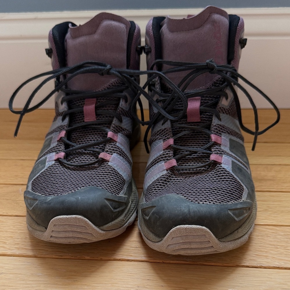 Oboz Women's Hiking Boots - Gray and purple